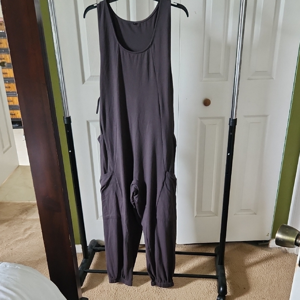Women's Sleeveless Jumpsuit - Dark Gray